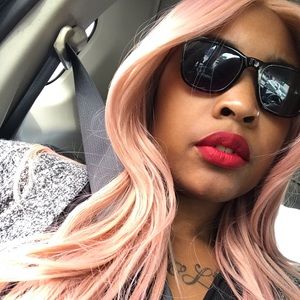 Meet your Posher, Alex